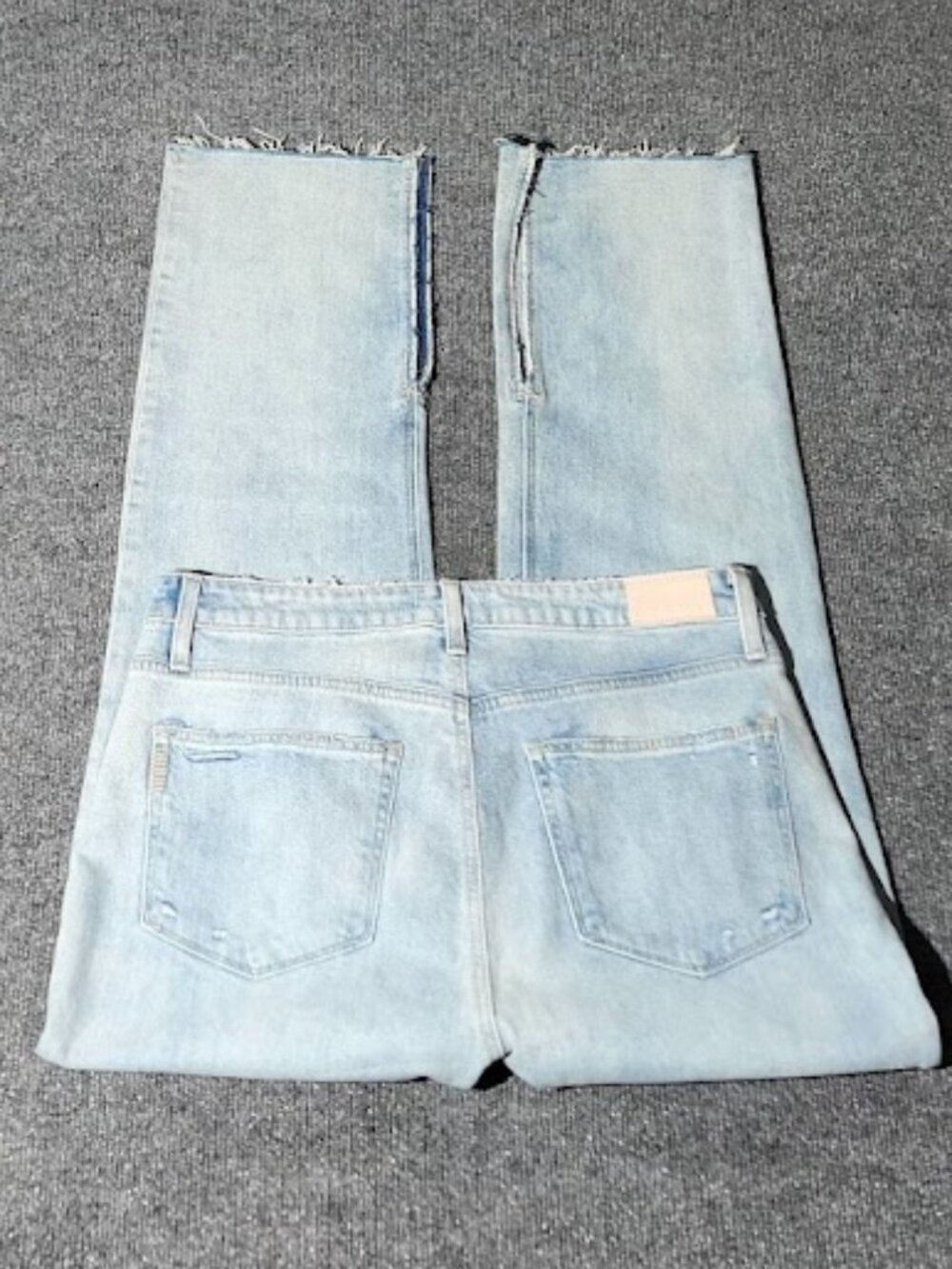 Paige Women's Stella Raw Inseam Slit Jeans Size 32 NWT - Picture 5 of 5